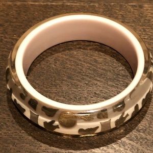 Marc by Marc Jacobs "save the world" bangle bracelet - off white